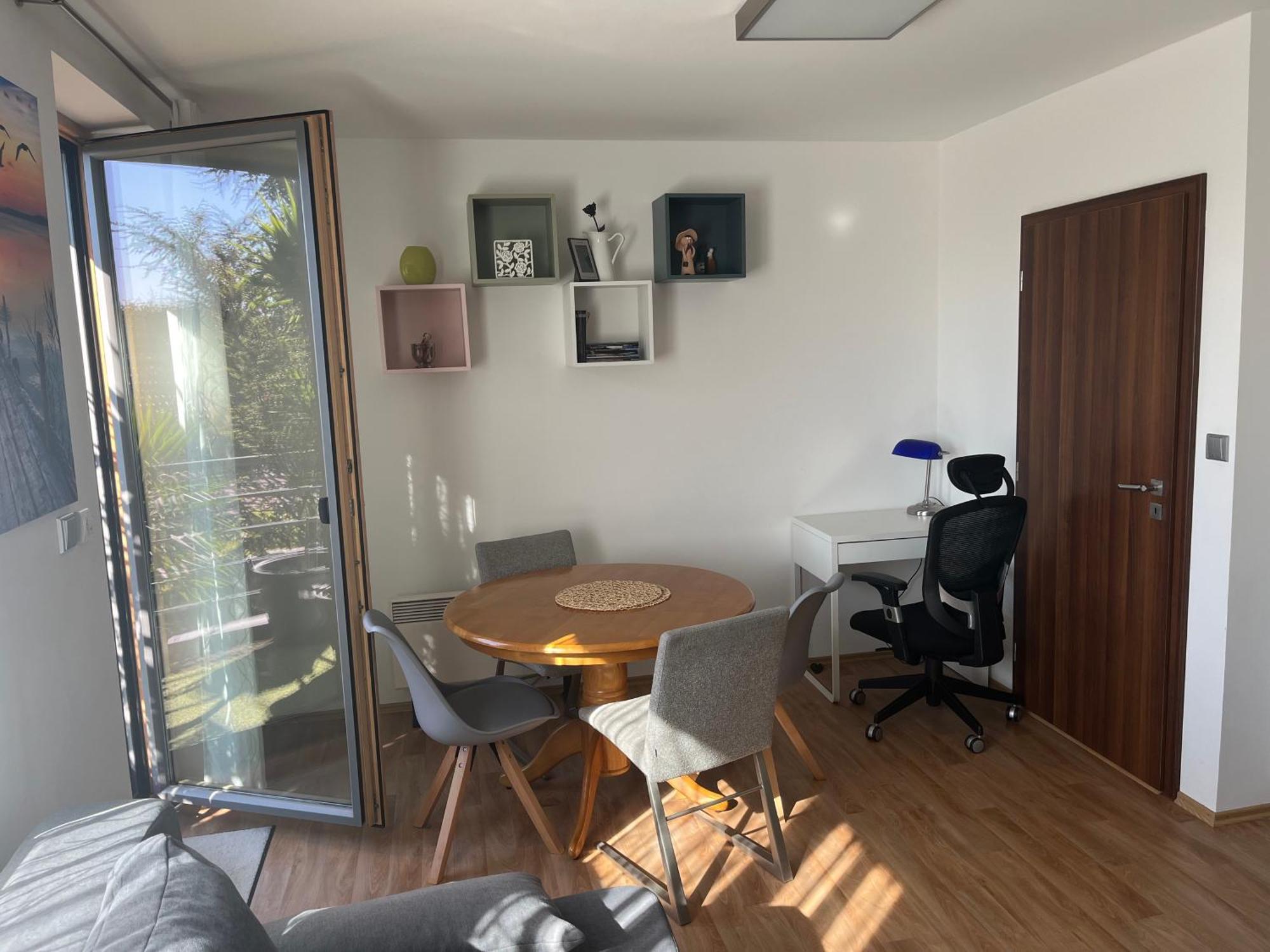 Apartman S Wellness Sluzbami Cercany Ngoại thất bức ảnh